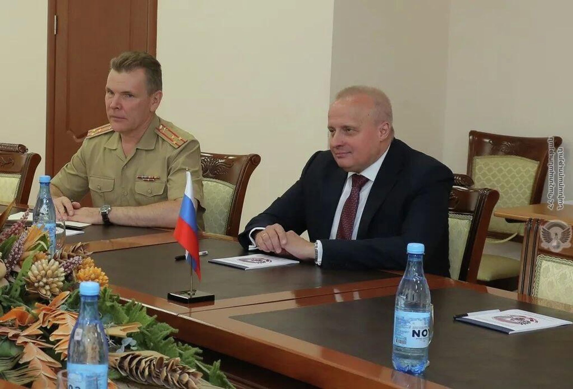 Начальник Генштаба ВС генерал-майор Эдуард Асрян принял Чрезвычайного и Полномочного Посла РФ Сергея Копыркина и военного атташе посольства полковника Игоря Щербакова (22 августа 2022). Еревaн - Sputnik Армения, 1920, 22.08.2022