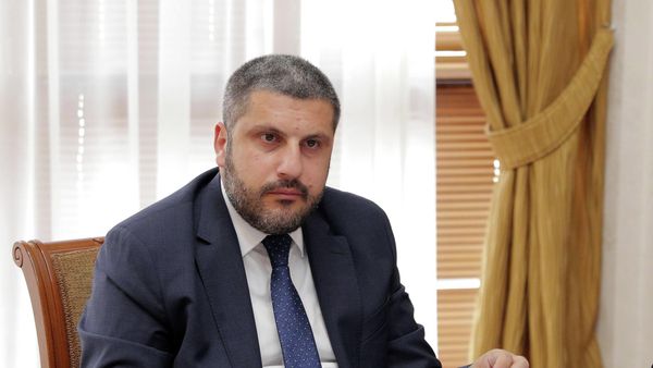 Глава МЧС Армен Памбухчян провел очередное заседание Правления Инспекции градостроительства, технической и пожарной безопасности (23 августа 2022). Еревaн - Sputnik Армения