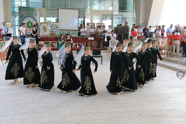 Литературно-художественный конкурс Господин и госпожа в рамках международного конкурса Воин мира (23 августа 2022). Дилижан - Sputnik Армения