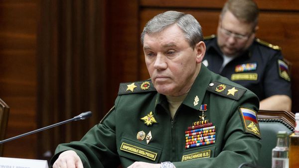 Встреча начальников Генштабов ВС Армении, генерал-майора Эдварда Асряна и России, генерала армии Валерия Герасимова (26 августа 2022). Москвa - Sputnik Армения