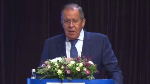 Лавров: Россия в ответ на «шенгенские стены» не собирается самоизолироваться - Sputnik Армения