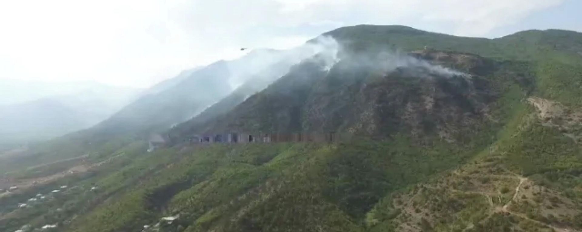 Հրդեհ Իջևան քաղաքի գինու գործարանի մոտակայքում - Sputnik Արմենիա, 1920, 06.09.2022