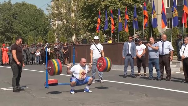 Գինեսի ՎԵՑԱԿԻ Ռեկորդակիր Զորիկ Պողոսյան - Sputnik Армения