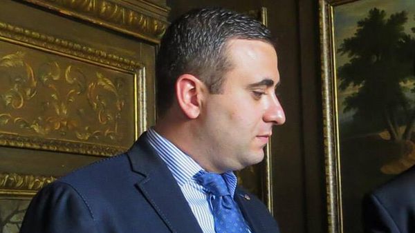 Руководитель административного района Эребуни Армен Арутюнян во время официальной поездки во Францию (июнь 2015). Париж - Sputnik Армения