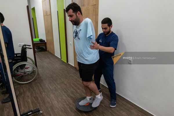 Գարիկը Զինվորի տանը - Sputnik Արմենիա