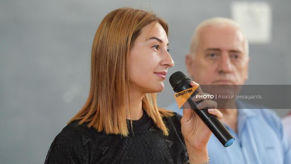 Турнир по фехтованию в рамках Дней Москвы в Детской спортивной школе спортивного комплекса Арабкир (12 сентября 2022). Еревaн - Sputnik Армения