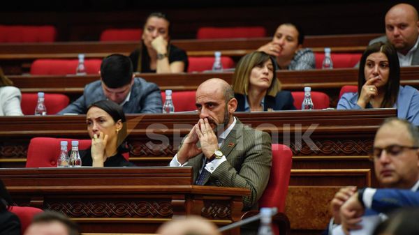Очередное заседание Национального собрания Армении (13 сентября 2022). Еревaн - Sputnik Արմենիա