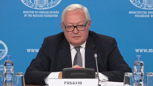 Заместитель министра иностранных дел России Сергей Рябков проводит специальный брифинг (13 сентября 2022). Москва - Sputnik Армения