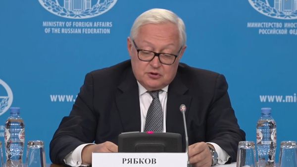 Заместитель министра иностранных дел России Сергей Рябков проводит специальный брифинг (13 сентября 2022). Москва - Sputnik Армения