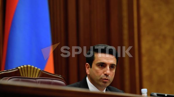 Ալեն Սիմոնյան - Sputnik Արմենիա