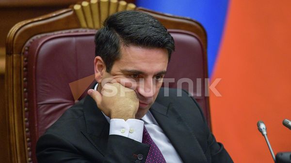 Ալեն Սիմոնյան - Sputnik Արմենիա