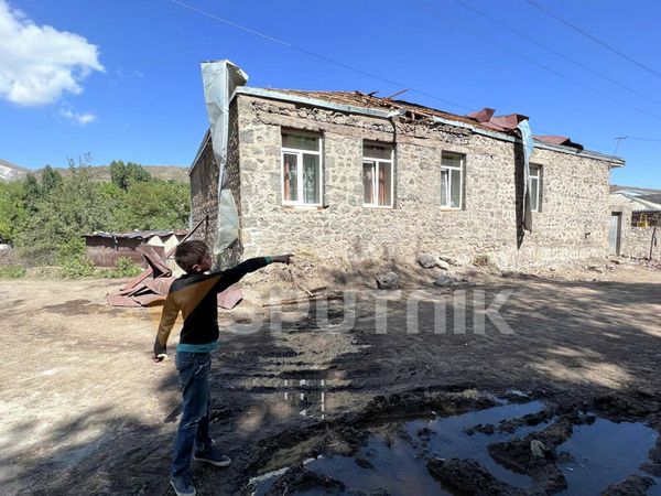 В результате начавшейся азербайджанской агрессии пострадали мирные жители - Sputnik Армения