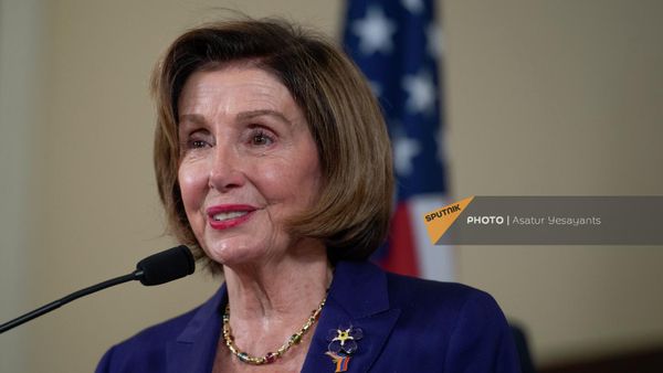 Экс-спикер Палаты представителей Конгресса США Нэнси Пелоси  - Sputnik Армения