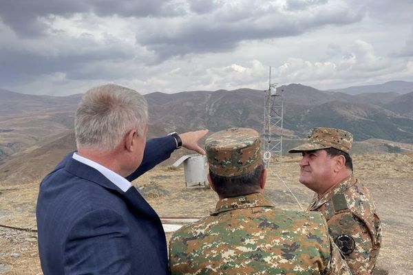 ՀԱՊԿ գլխավոր քարտուղար Ստանիսլավ Զասն այցելել է Վայոց Ձորի մարզի սահմանամերձ շրջան - Sputnik Արմենիա