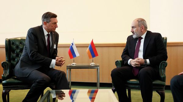 В рамках 77-й сессии Генеральной Ассамблеи ООН премьер-министр Никол Пашинян встретился с президентом Словении Борутом Пахором (23 сентября 2022). Нью-Йорк - Sputnik Армения