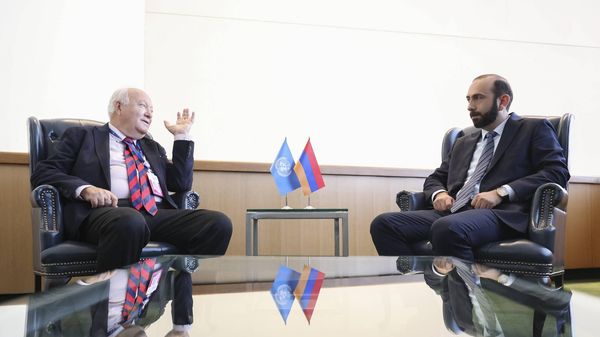 Встреча министра иностранных дел Арарата Мирзояна с заместителем Генерального секретаря ООН, Верховным представителем Альянса цивилизаций Мигелем Анхелем Моратиносом (24 сентября 2022). Нью-Йорк - Sputnik Армения