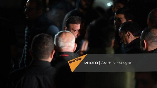 Представители оппозиции посетили военный пантеон Ераблур (26 сентября 2022). Еревaн - Sputnik Армения