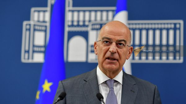 Նիկոս Դենդիաս - Sputnik Արմենիա