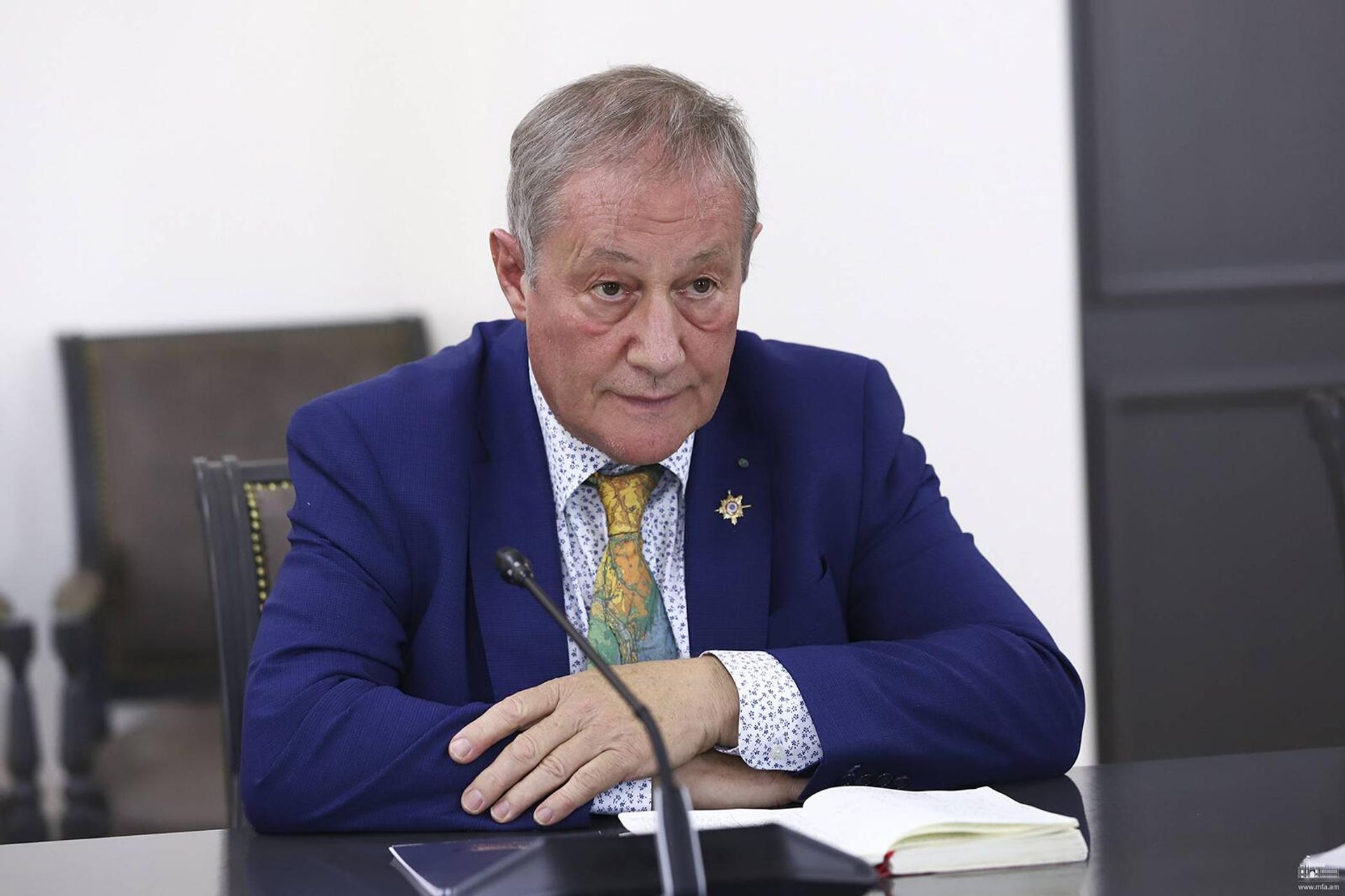 Министр иностранных дел Арарат Мирзоян принял делегацию, возглавляемую председателем Группы дружбы Франция-Армения Сената Франции Жильбером-Люком Девиназом (28 сентября 2022). Еревaн - Sputnik Արմենիա, 1920, 28.09.2022