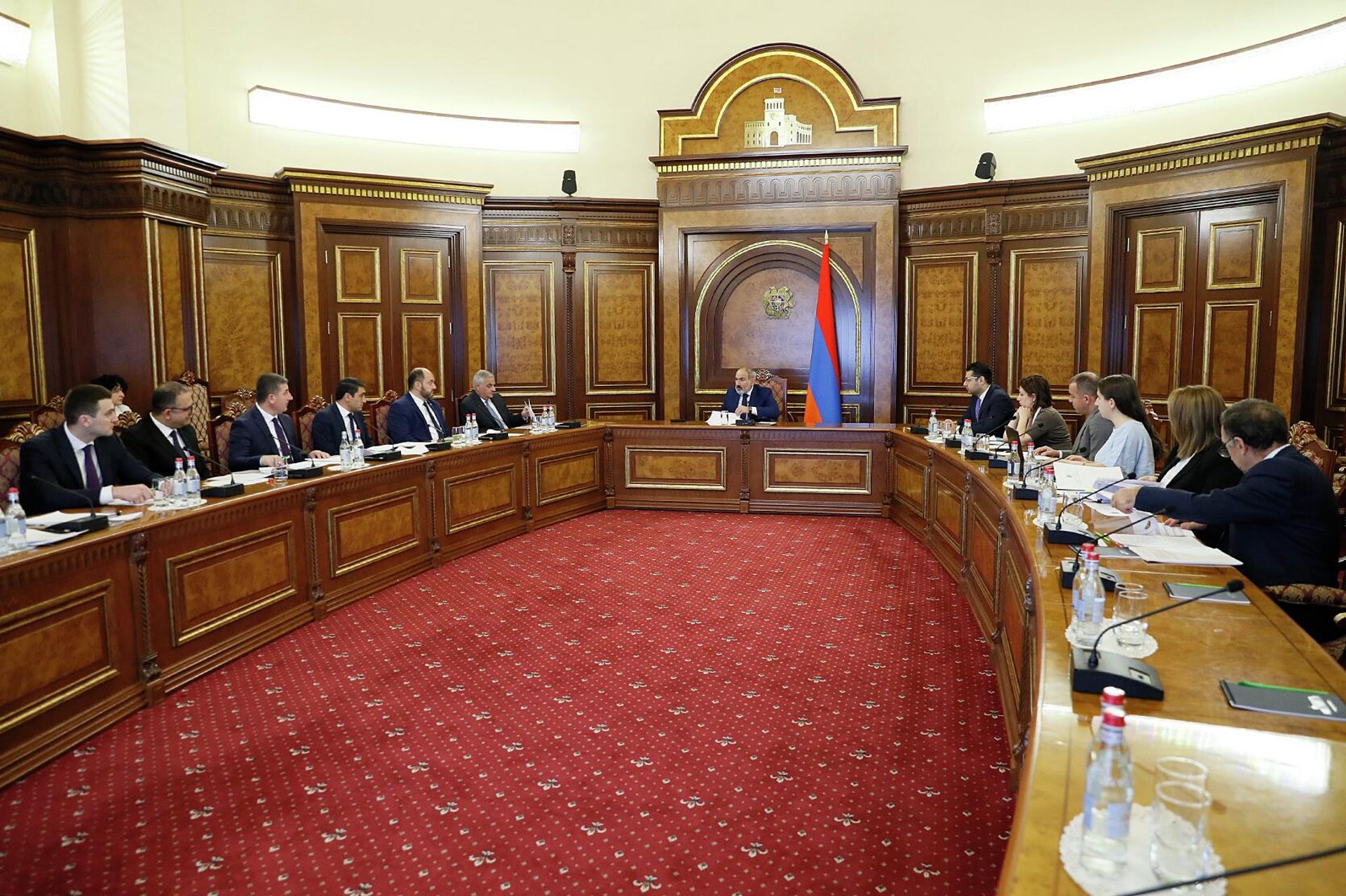 Под руководством премьер-министра Никола Пашиняна состоялось второе заседание Инвестиционного комитета (1 октября 2022). Еревaн - Sputnik Արմենիա, 1920, 01.10.2022