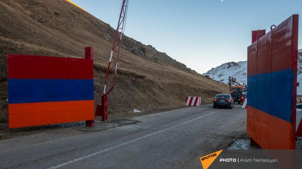 Միջանցքային տրամաբանությամբ անվերահսկելի ուղիները կարող են խնդրահարույց լինել նաև ՌԴ–ի համա - Sputnik Արմենիա