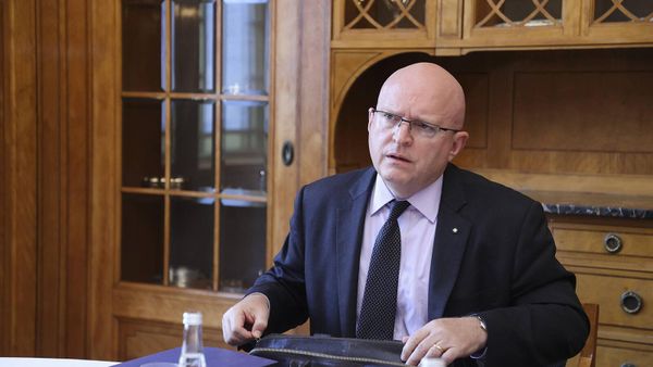 Министр иностранных дел Арарат Мирзоян встретился с сопредседателем Минской группы ОБСЕ от США, старшим советником по вопросам Кавказских переговоров Филиппом Рикером (2 октября 2022). Женева - Sputnik Армения
