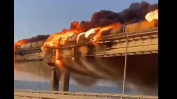Խոշոր հրդեհ Ղրիմի կամրջի վրա - Sputnik Արմենիա