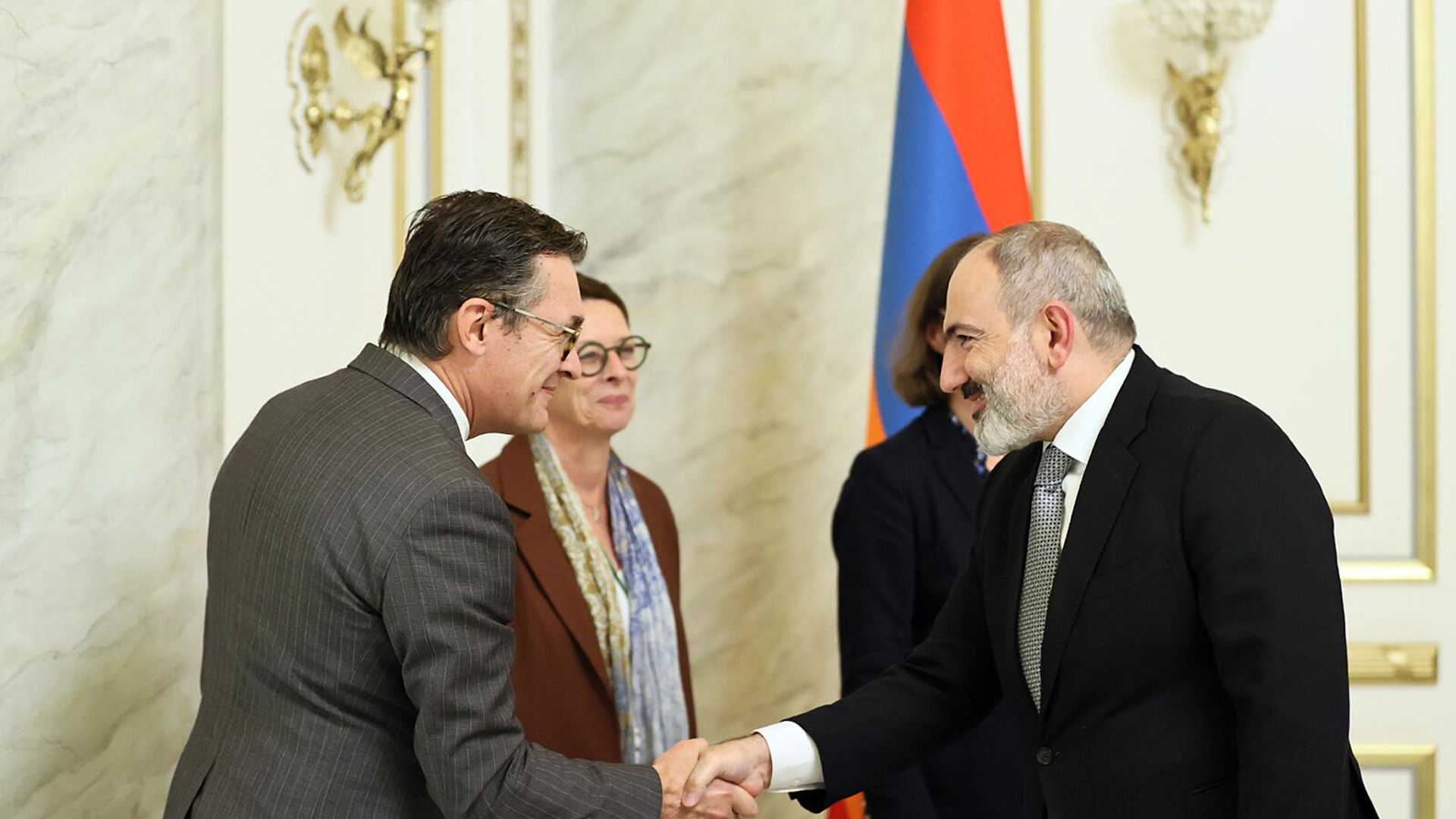 ՀՀ վարչապետ Նիկոլ Փաշինյանն ընդունել է ԵՄ խորհրդում ֆրանսիական նախագահության ներկայացուցիչ, Ֆրանսիայի նախագահի գրասենյակի խորհրդական Իզաբել Դյումոնին ու ԵԱՀԿ Մինսկի խմբի Ֆրանսիայի համանախագահ Բրիս Ռոքֆոյին  - Sputnik Արմենիա, 1920, 10.10.2022