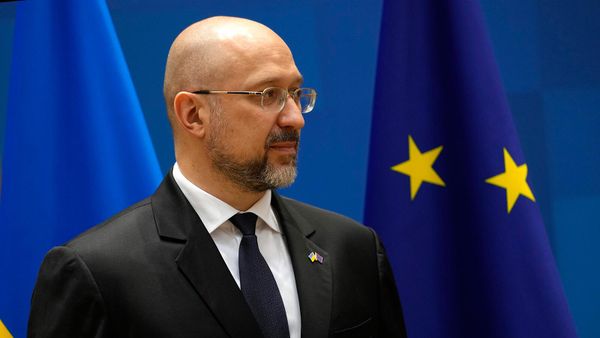 Премьер-министр Украины Денис Шмыгаль перед началом церемонии подписания в кулуарах Совета ассоциации Украина-ЕС (5 сентября 2022). Брюссель - Sputnik Армения