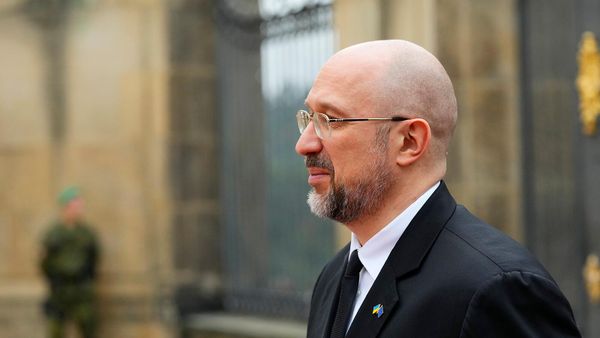 Премьер-министр Украины Денис Шмыгаль прибывает на встречу Европейского политического сообщества в Пражский Град (6 октября 2022). Прага - Sputnik Армения