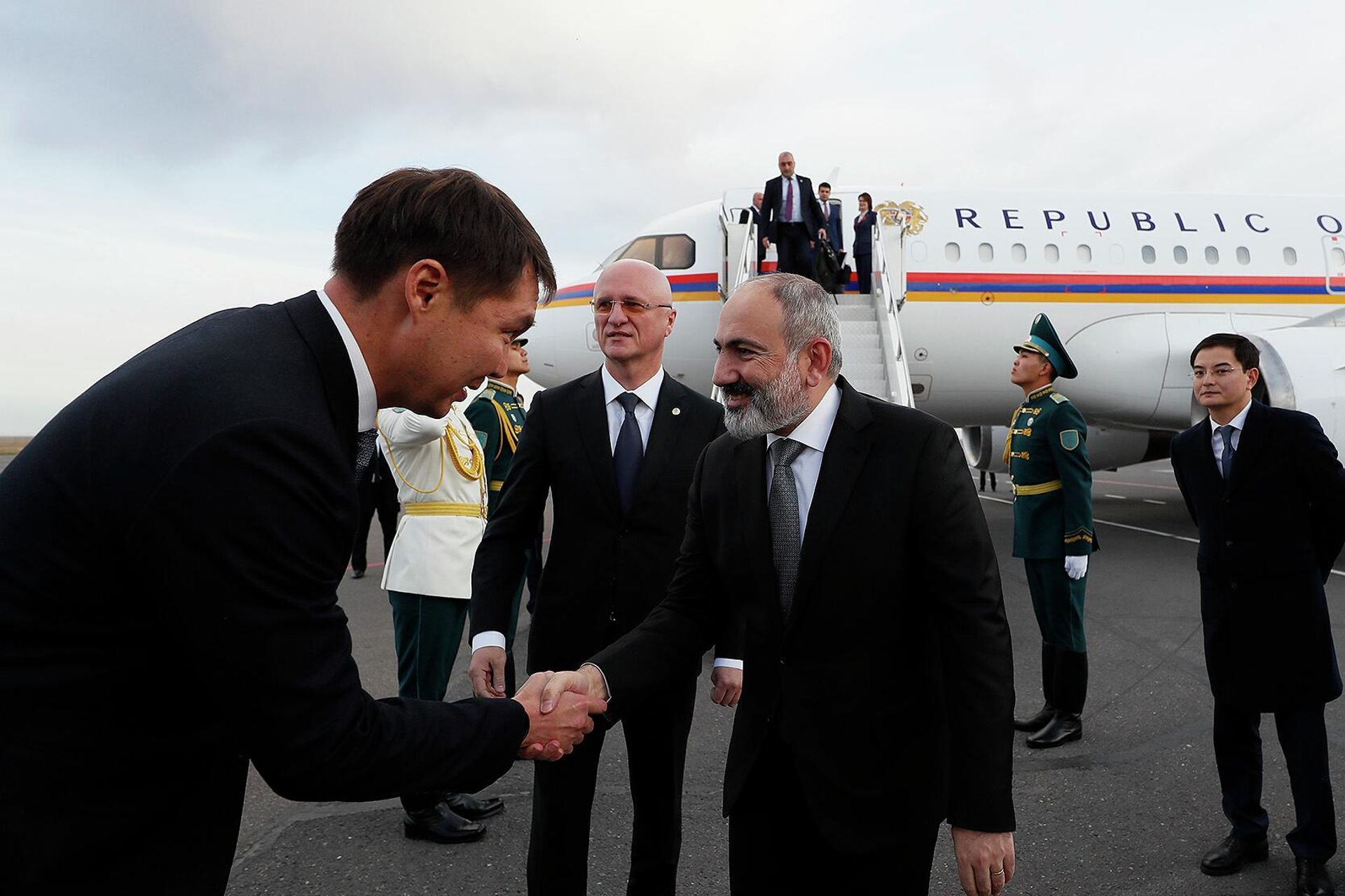 Премьер-министр Никол Пашинян прибыл с рабочим визитом в Республику Казахстан - Sputnik Արմենիա, 1920, 13.10.2022