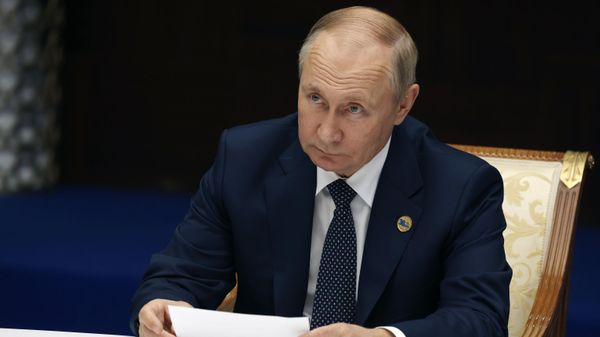 Президент РФ Владимир Путин во время саммита Совещания по взаимодействию и мерам доверия в Азии (СВМДА) во Дворце Независимости (13 октября 2022). Астана - Sputnik Армения