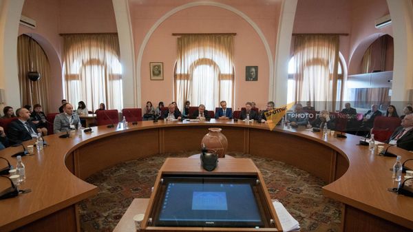 ՀՀ ԳԱԱ «Քիմիան Հայաստանում» Օրգանական և դեղագործական քիմիայի գիտատեխնոլոգիական կենտրոնի հիմնադրման 15-ամյակին նվիրված հայ-ռուսական համաժողովը - Sputnik Արմենիա