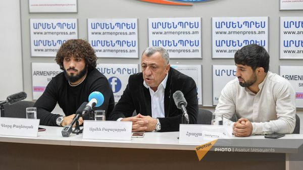 Пресс-конференция главного тренера сборной Армении по греко-римской борьбе Армена Бабаларяна (25 октября 2022). Еревaн - Sputnik Արմենիա