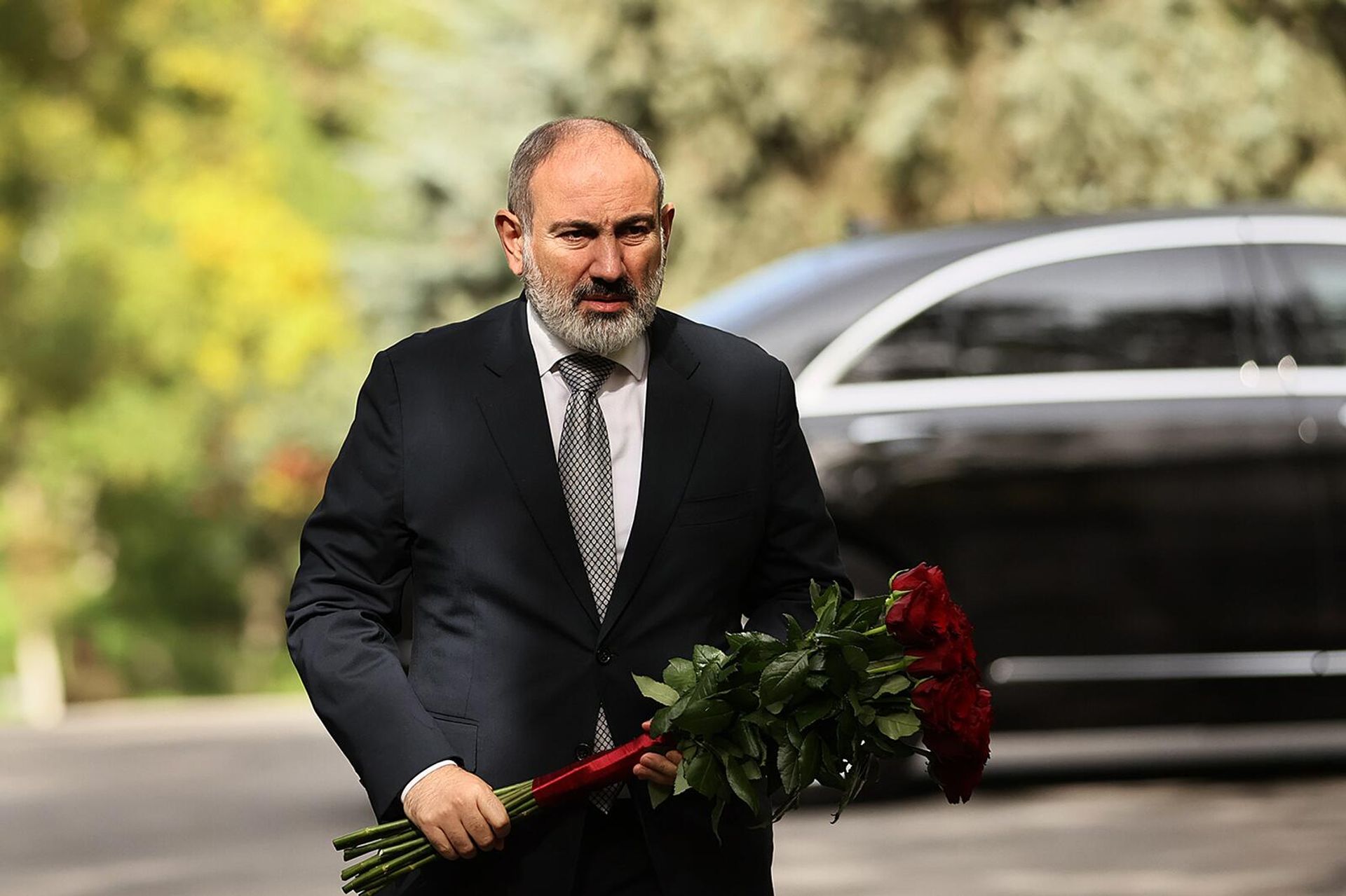 Премьер-министр Никол Пашинян вместе с членами правительства и депутатами НС принял участие в церемонии памяти государственных и политических деятелей, ставших жертвами преступления 27 октября 1999 года - Sputnik Армения, 1920, 27.10.2022