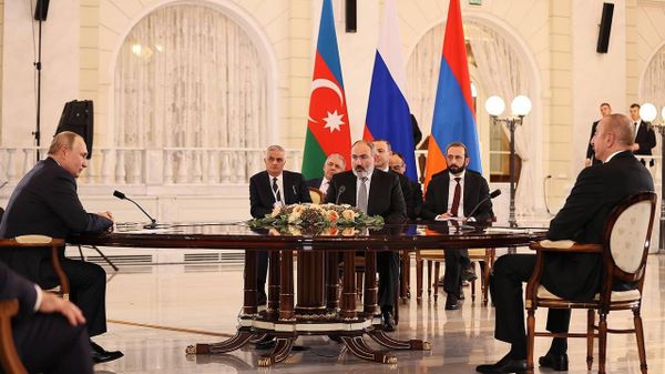 Трехсторонняя встреча премьер-министра РА Никола Пашиняна, президентов России и Азербайджана Владимира Путина и Ильхама Алиева (31 октября 2022). Сочи - Sputnik Армения