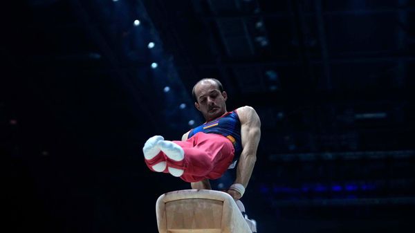 Гимнаст Арутюн Мердинян в финале в прыжках на коне во время чемпионата мира по художественной гимнастике (5 ноября 2022). Ливерпуль - Sputnik Армения