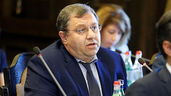 Заместитель председателя ЦБ Армении Нерсес Ерицян на заседании правительства (29 августа 2019). Еревaн - Sputnik Армения