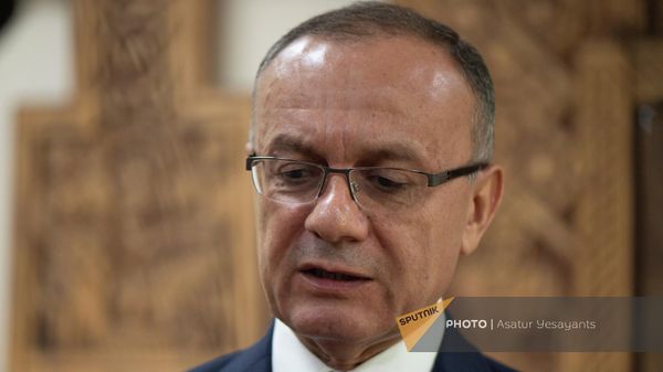  Сейран Оганян во время обсуждения на тему Настоящая повестка Армении (9 ноября 2022). Еревaн - Sputnik Армения
