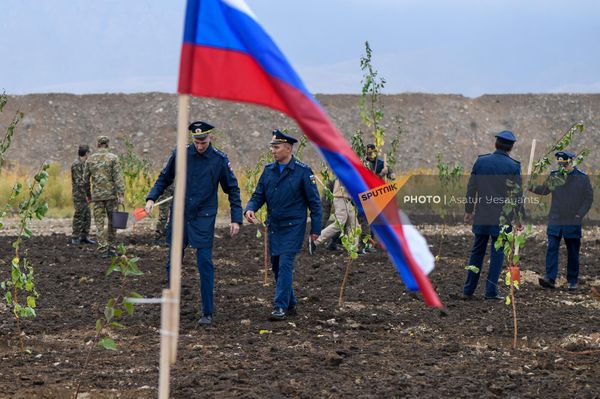 Հիմնարկեքի արարողություն և ծառատունկ - Sputnik Արմենիա