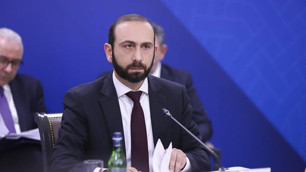 Министр иностранных дел Армении Арарат Мирзоян заседании глав МИД стран-членов ОДКБ (22 ноября 2022). Еревaн - Sputnik Армения