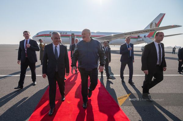 Մհեր Գրիգորյանն ու Ալեքսանդր Լուկաշենկոն - Sputnik Արմենիա