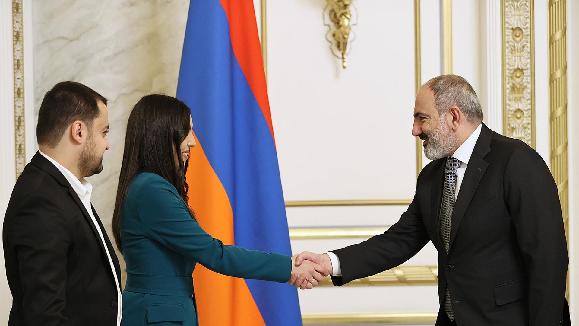 Փաշինյանն ընդունել է շախմատի աշխարհի և Եվրոպայի առաջնությունների հաղթող Մարիամ Մկրտչյանին Փաշինյանն ընդունել է շախմատի աշխարհի և Եվրոպայի առաջնությունների հաղթող Մարիամ Մկրտչյանին - Sputnik Արմենիա, 1920, 24.11.2022