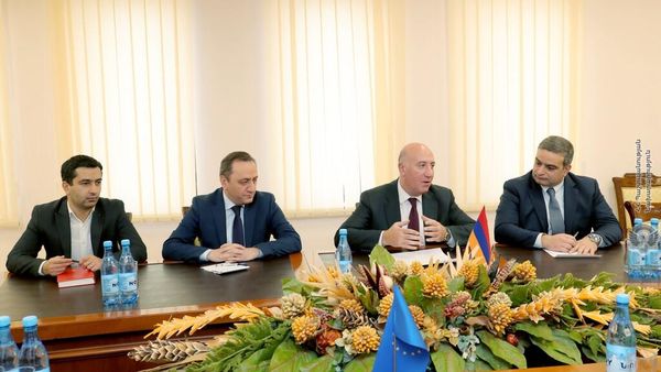 Արման Սարգսյանը Միխայել Ջիբերտիի հետ քննարկել է ԵՄ դիտորդական առաքելությանն առնչվող հարցեր - Sputnik Արմենիա