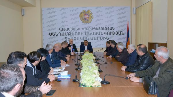 ՍԱՏՄ ղեկավարի տեղակալը հանդիպել է պեստիցիդների (թունաքիմիկատներ) գրանցմամբ և ներկրմամբ զբաղվող կազմակերպությունների ներկայացուցիչների հետ: - Sputnik Արմենիա
