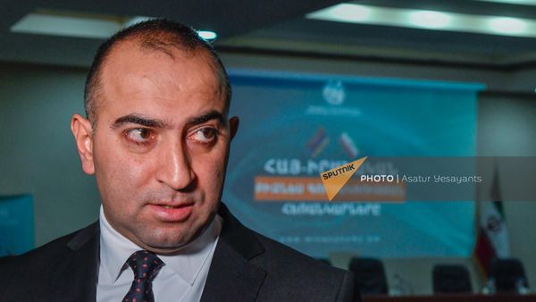 Торговый атташе Армении в Иране Вардан Костанян на армяно-иранском бизнес-форуме (6 декабря 2022). Еревaн - Sputnik Армения