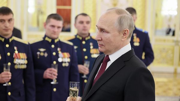Стоит нам пошевелиться, что-то сделать: шум, гам, треск на всю вселенную - Sputnik Армения