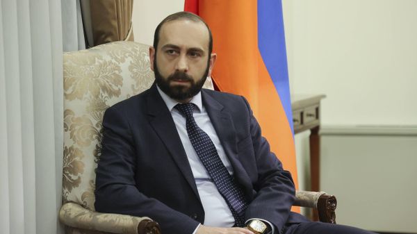 Արարատ Միրզոյան - Sputnik Արմենիա