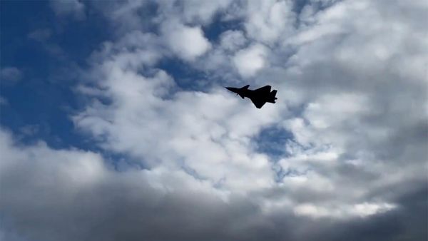 Турецкий концерн Baykar провел первый полет своего беспилотного военного самолета Bayraktar Kızılelma - Sputnik Армения