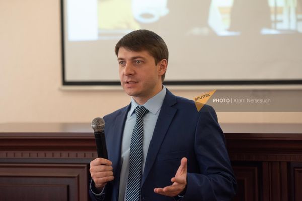 Հյուսիսկովկասյան դաշնային համալսարանի ռեկտոր Դմիտրի Բեսպալովը - Sputnik Արմենիա